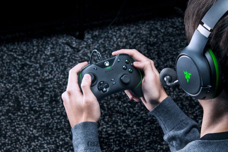 Razer konzoly čierna Wolverine v2 ZNL2NV162