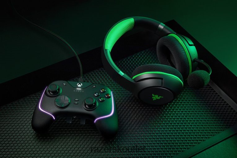 Razer konzoly čierna chroma wolverine v2 ZNL2NV160